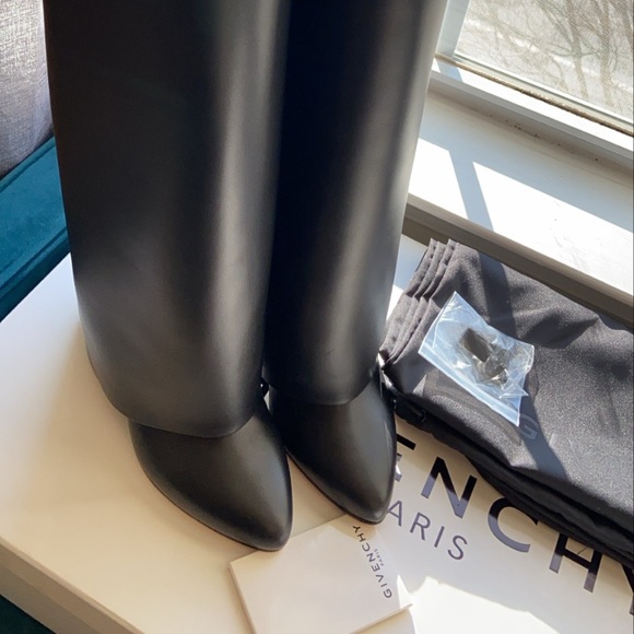 Original Givenchy Shark boots!!! - Picture 9 of 10